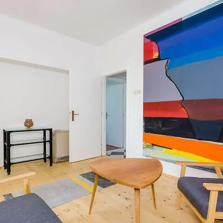 Pavo Apartment