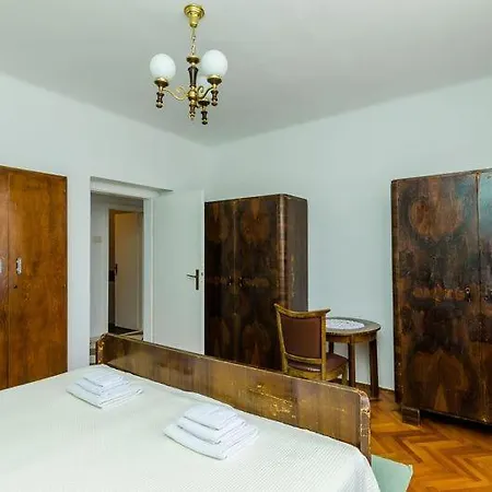 Apartment Pavo *